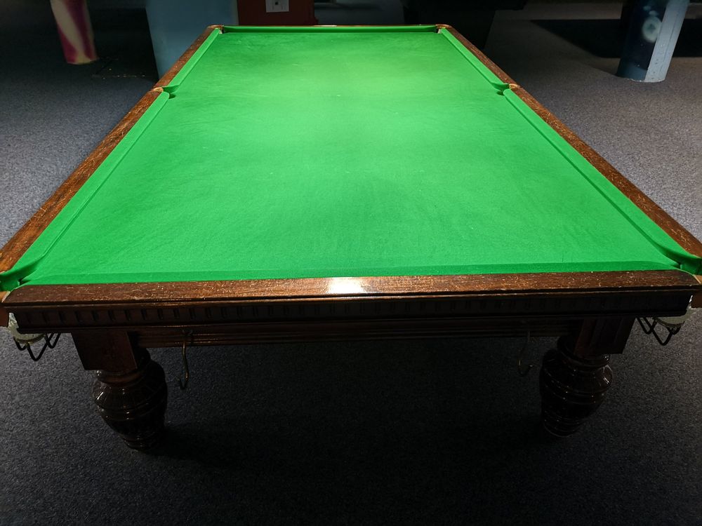8 Ft. Tunierpoolbillard Billardtisch Poolbillard Farbe