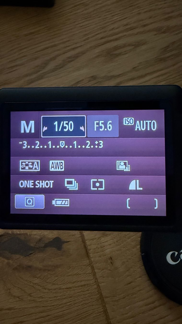 Canon Kamera: Canon 600D - Komplettset – Gebraucht aus Felben - Wellhausen von Auto-Hub 3