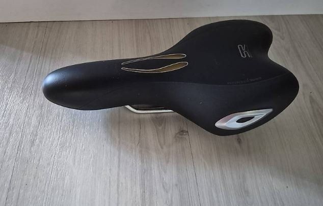 Ersatzteile: Velosattel – Gebraucht aus Lachen SZ von portbrin