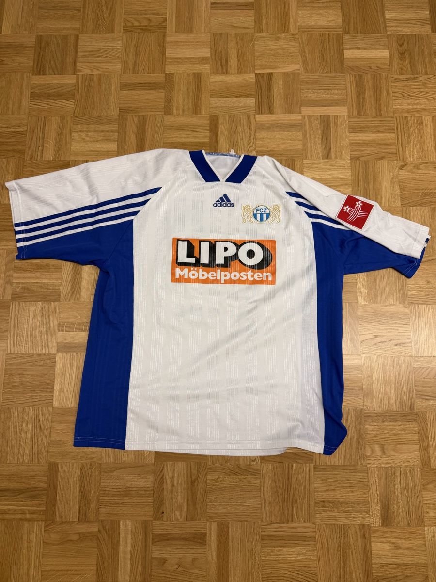 Nike Leibchen & Hosen: FCZ Matchworn Shirt Urs Fischer – Gebraucht aus Watt von SwissBlueLine