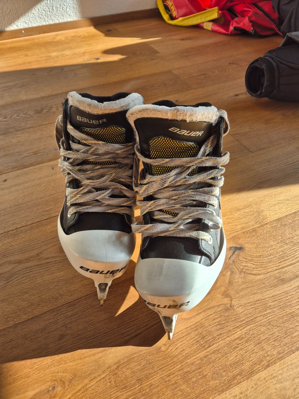 Bauer Pattini da ghiaccio: Bauer Goalie Schlittschuhe – Usato da Bowil venduto da Pascal.riffersegg31 1