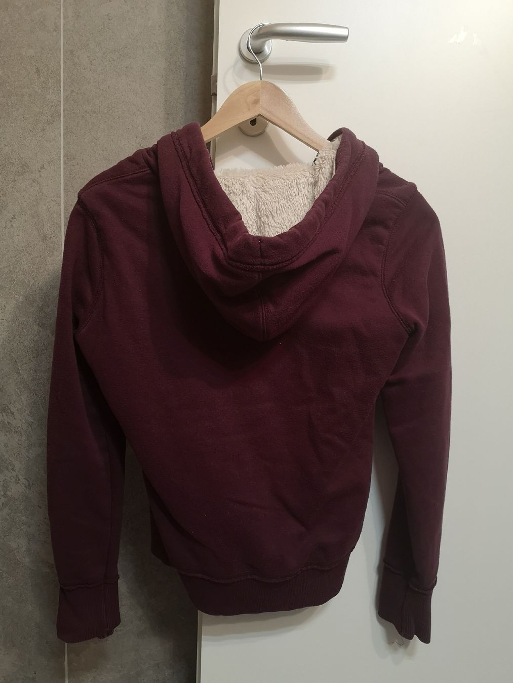 H&M Maglioni & Felpe: Giacchettino H&M taglia M – Usato da Lostallo venduto da cha_lx5j 1