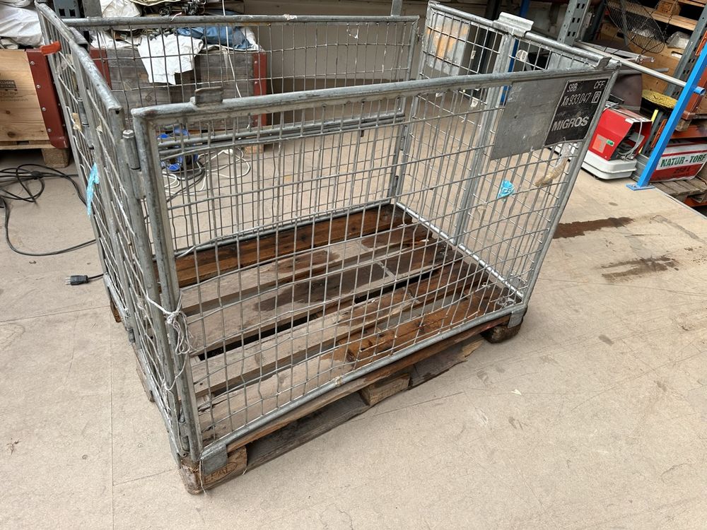 Palettenaufsatz Gitterbox Stapelrahmen, Klappe an Längsseite - 1.220 x 820 x 640 mm - verzinkt