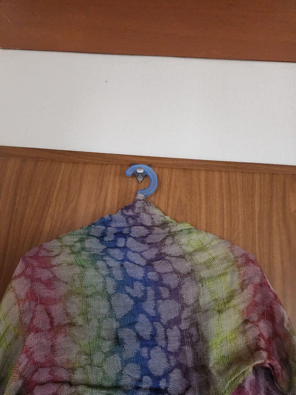 Codello Foulards, Tücher & Schals: Écharpe CODELLO.multicolore motif abstrait 60% lin – Gebraucht aus Niedergösgen von Eva2410 3