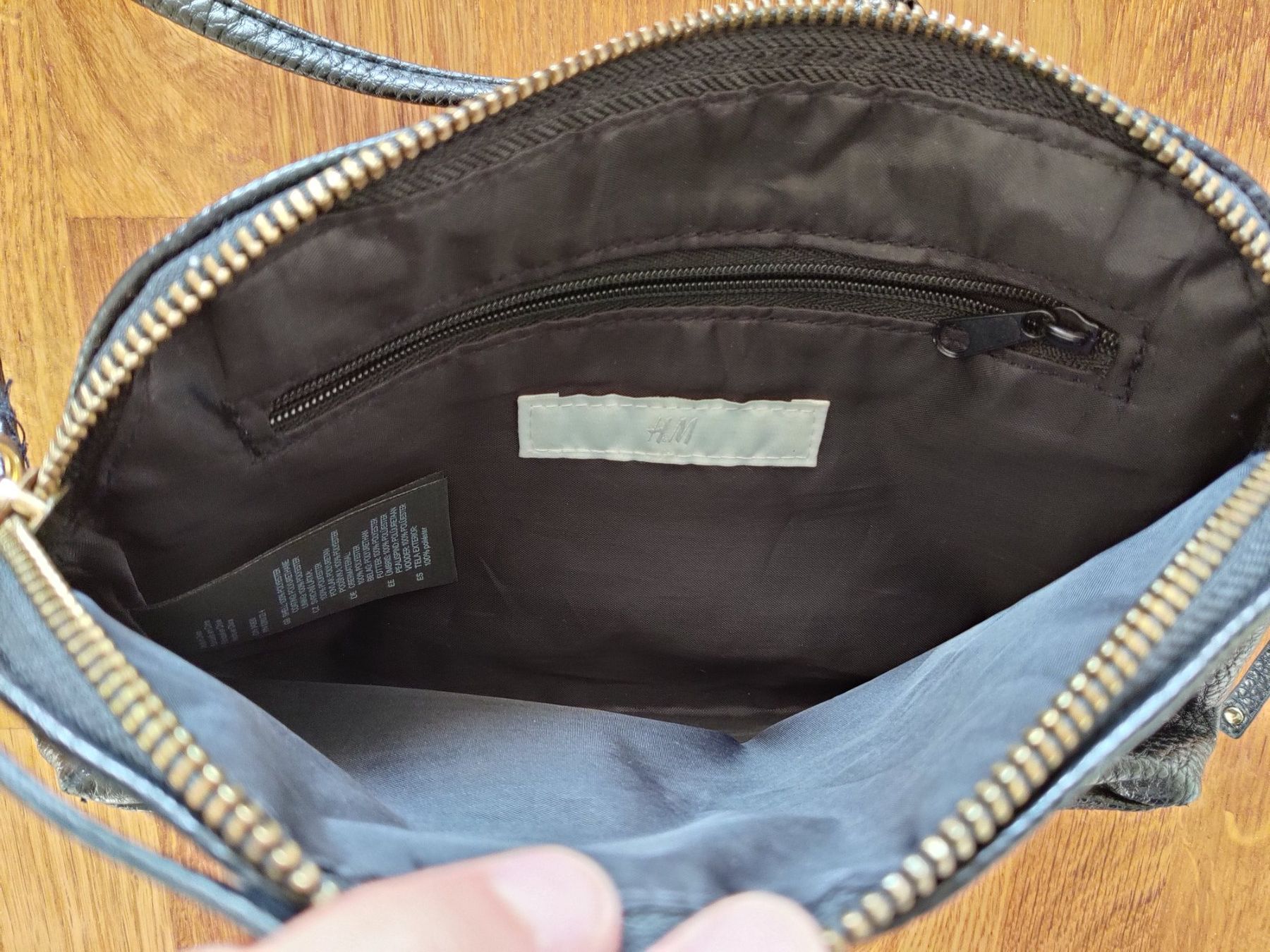 H&M Borse da donna: schwarze Schultertasche H&M – Usato da Schönenwerd venduto da sal_75dx 2