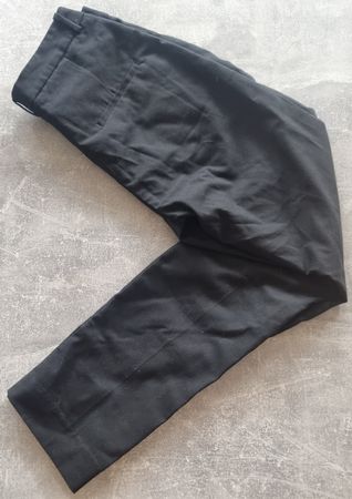 Stoffhose H&M schwarz in gutem Zustand Grösse 36