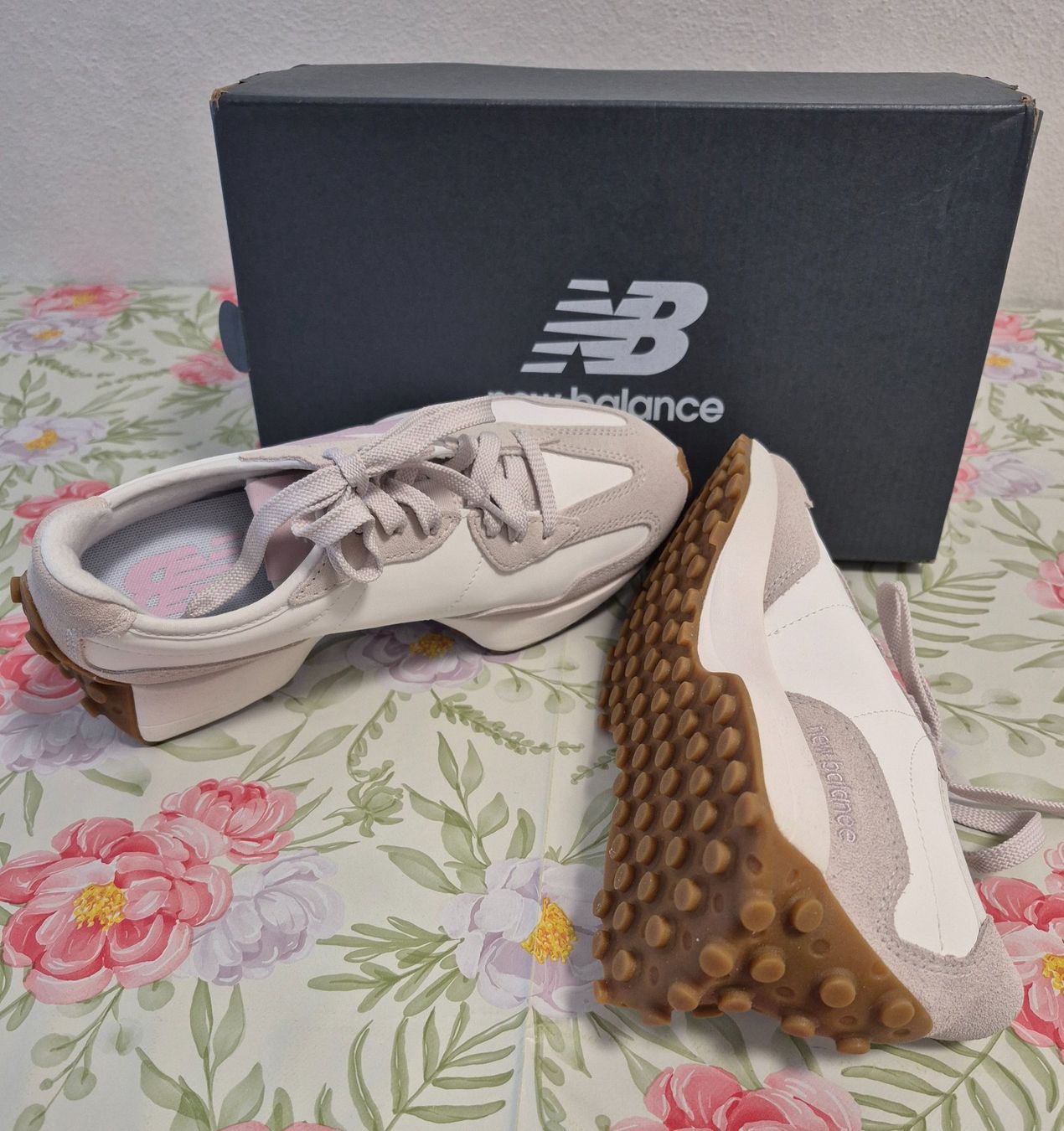 New Balance Scarpe da donna: New Balance Sneaker low – Nuovo e nell'imballaggio originale da Gümligen venduto da Amore.1 1