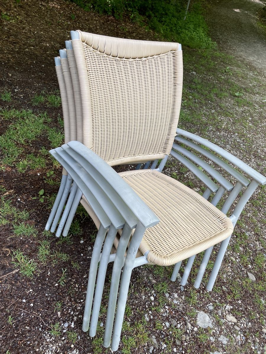 Sedie: 4 Gartenstühle, Stapelstühle, hellbeige, Gartensaison! – Usato da Ostermundigen venduto da Pehido22 1