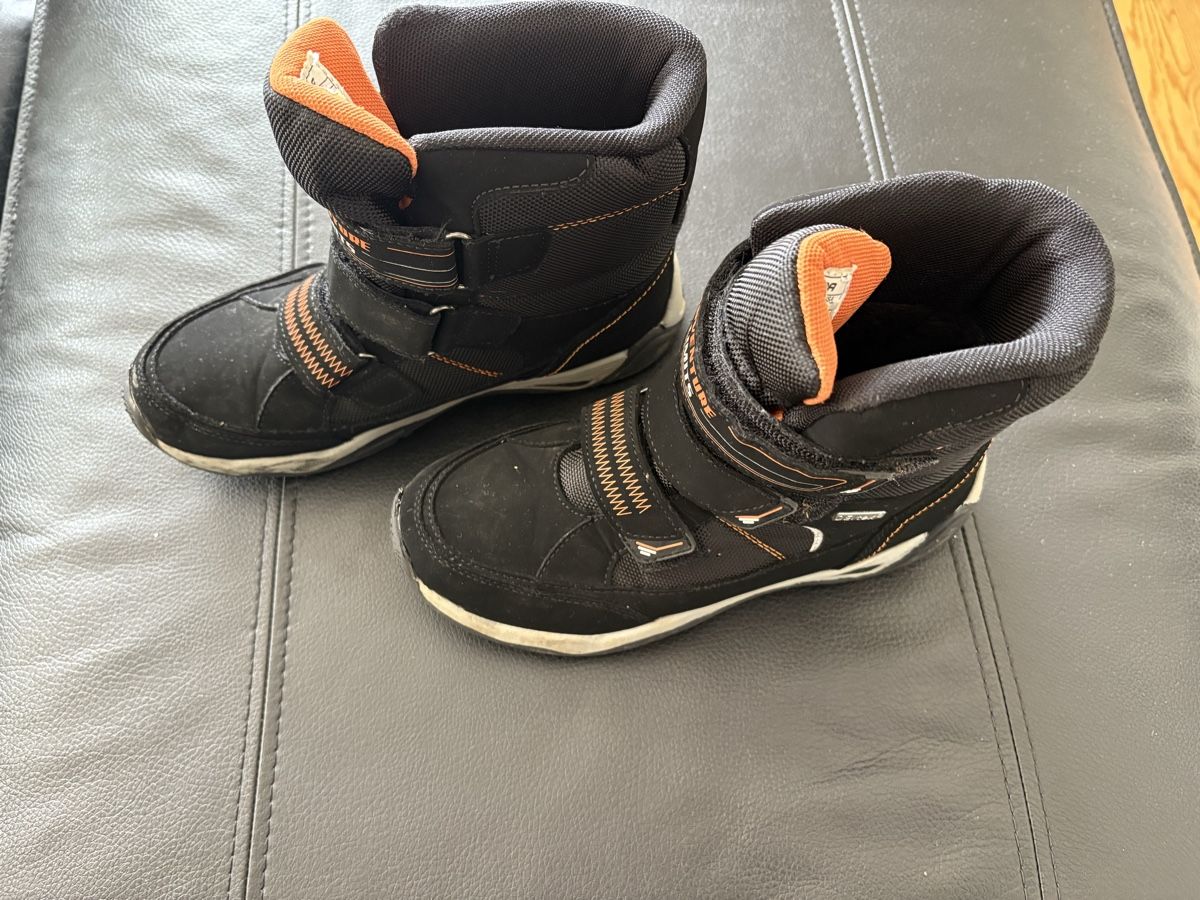 Scarpe per ragazzi: Winterstiefel, Gr. 36, Schwarz, Kinder – Usato da Beromünster venduto da msklef 6