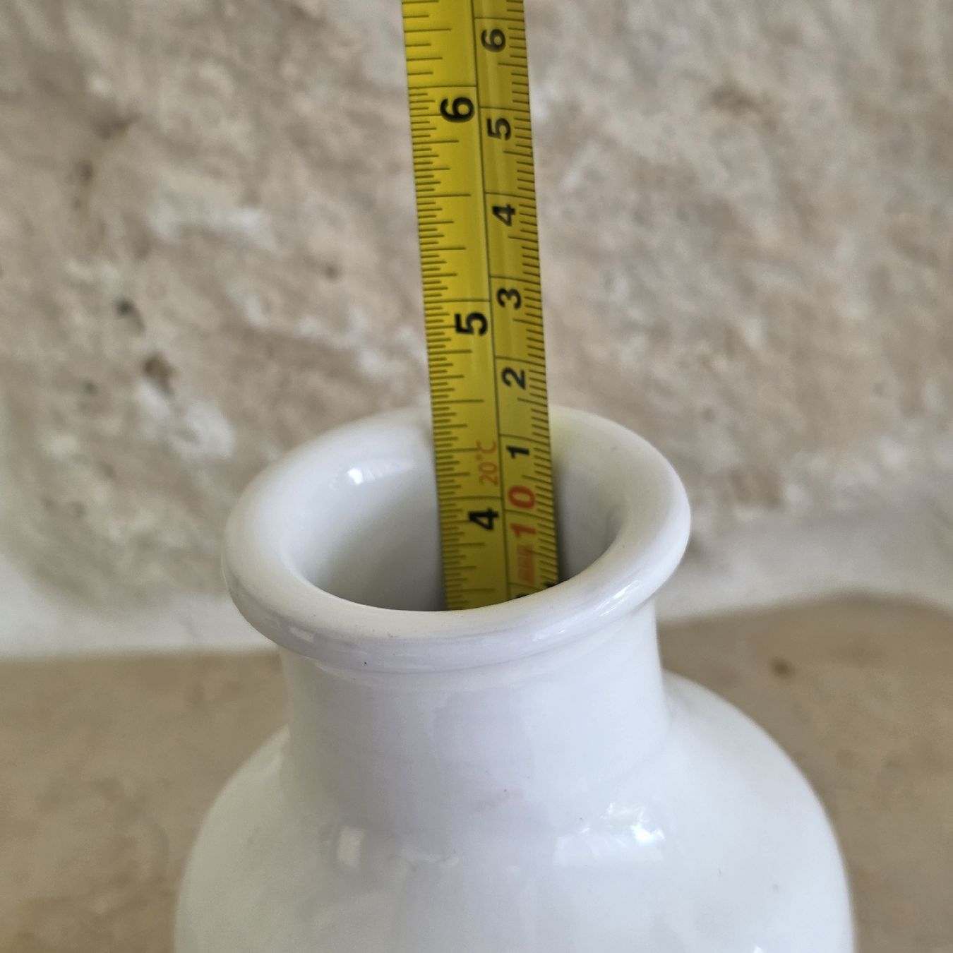 Vasen & Gefässe: Weisse Keramik Vase klein Top  Zustand – Gebraucht aus Rheinsulz von Gilea 3