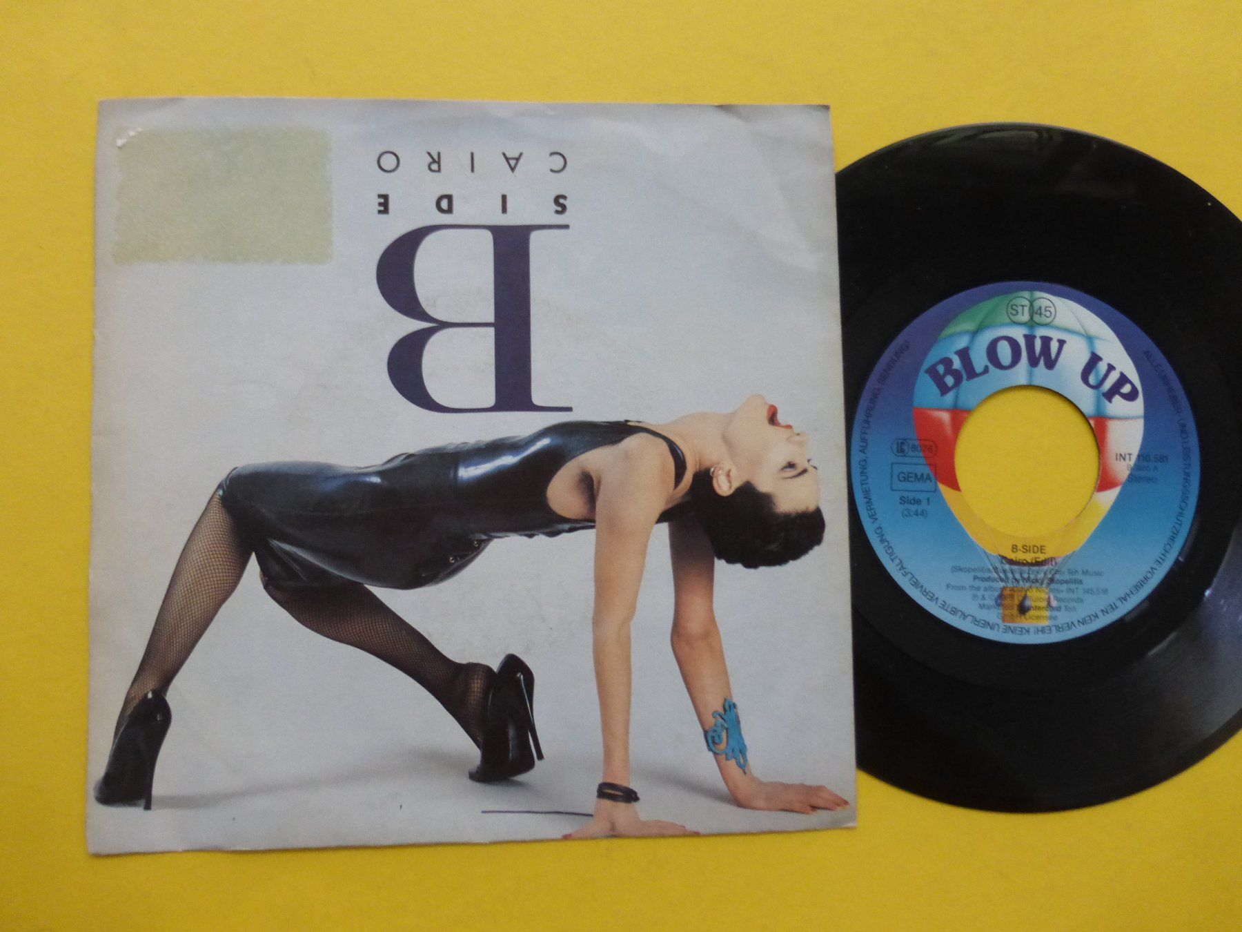 Dischi in vinile: B-Side – Cairo / So Hot – Usato da Zürich venduto da Swiss57