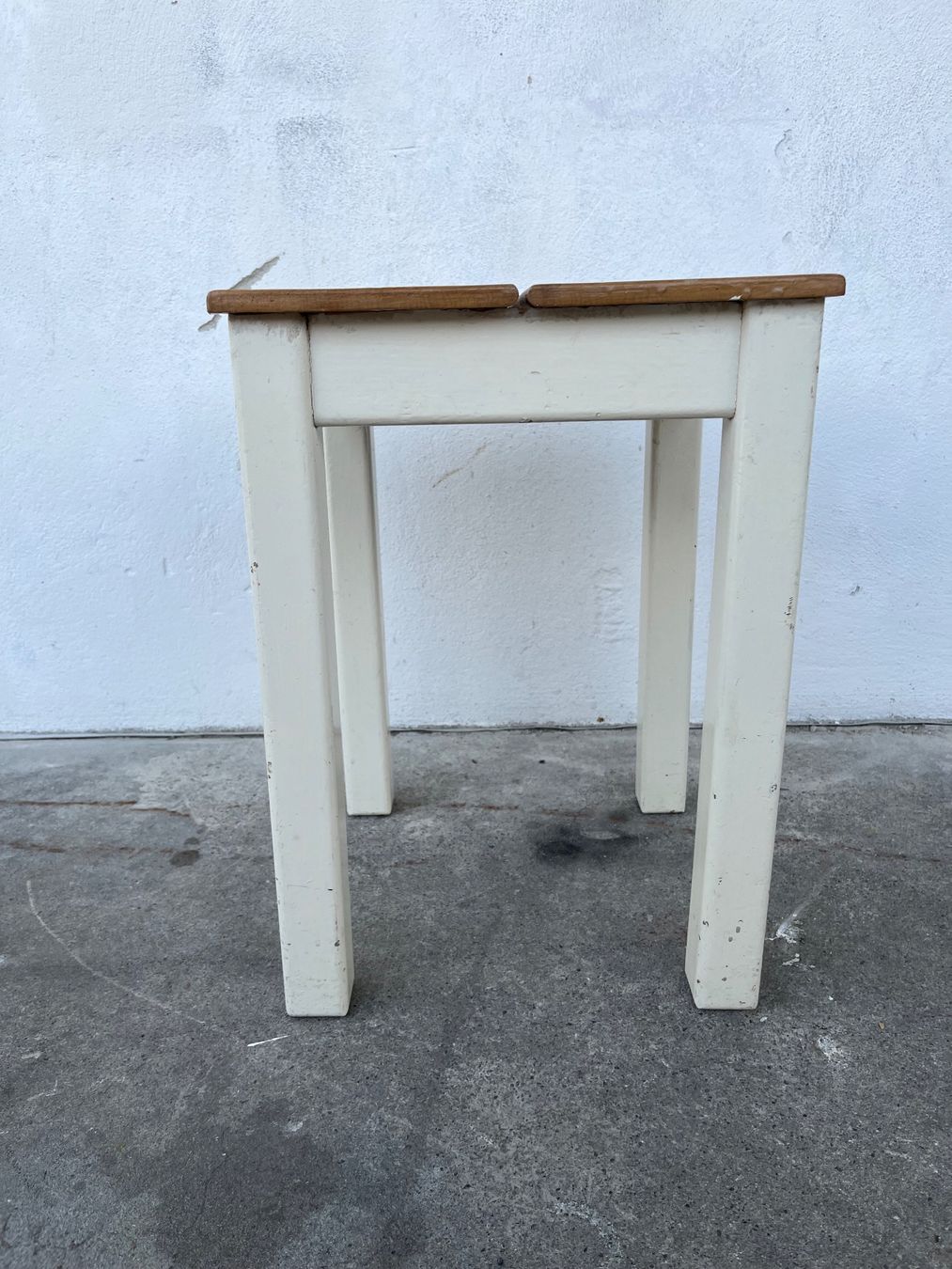 Hocker: Vintage Holz Hocker – Gebraucht aus Bern von fotolog111 2