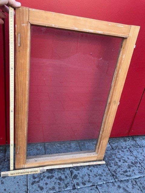 Alle Dekorationen: Fenster Rahmen – Gebraucht aus Zug von Gidosch 3