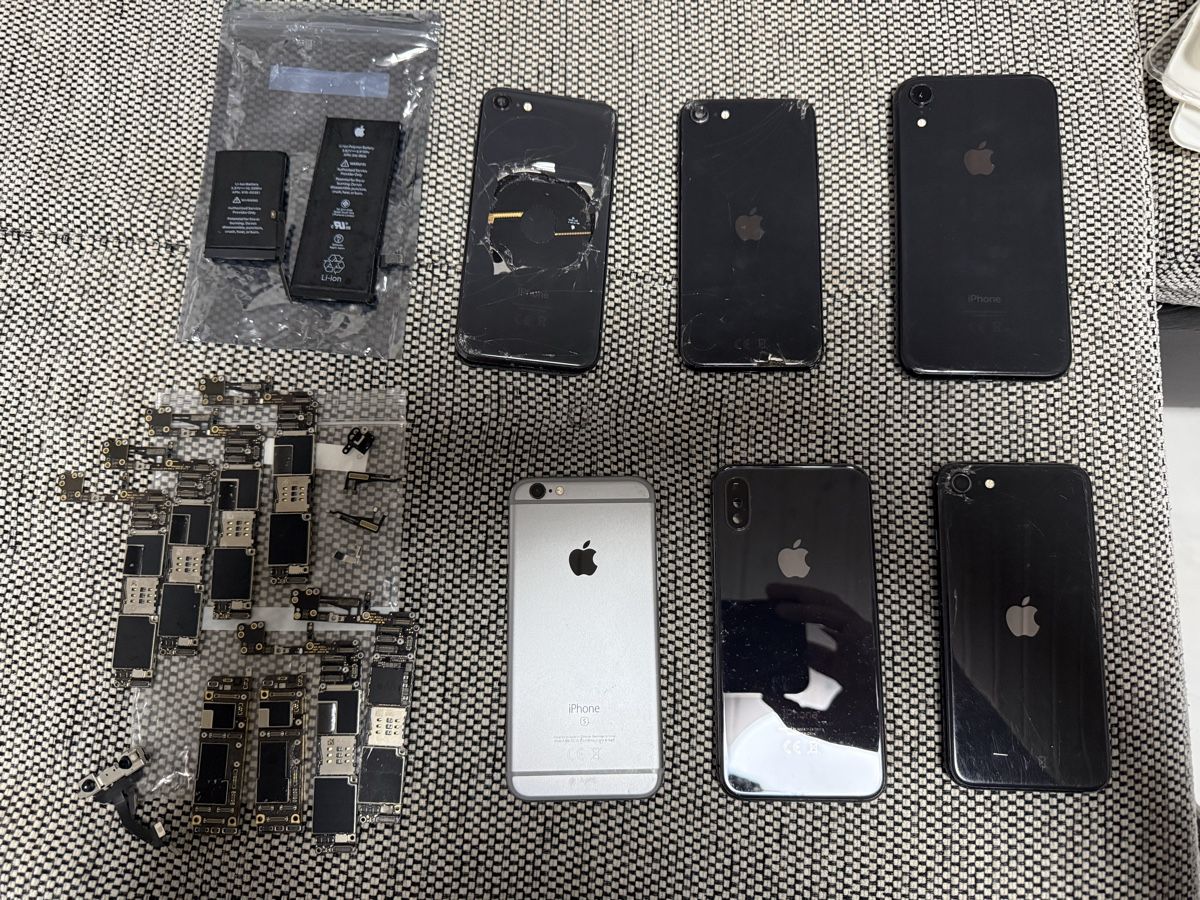 Apple Telefoni cellulari / Smartphones: Lot iPhones – Difettoso da Payerne venduto da Kikas 1