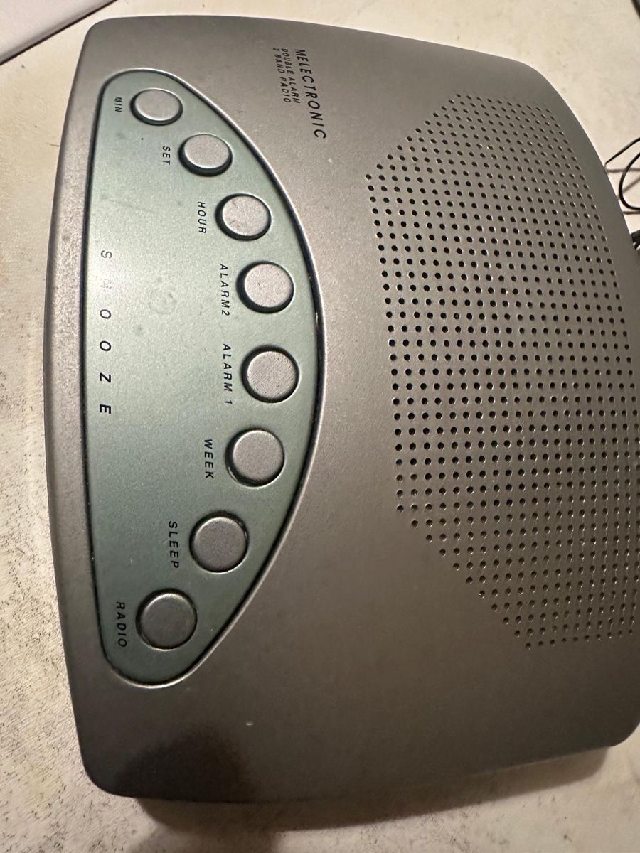 Wecker: Alarm Radio – Gebraucht aus Moosseedorf von ram_c65w 1