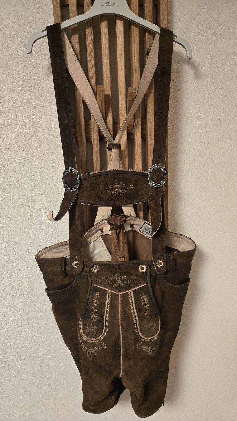 Anzüge: Costume traditionnel Bavarois – Neu (gemäss Beschreibung) aus Le Pâquier-Montbarry von Gruyere77