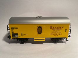 Märklin Kühlwagen BANANEN HAMBURG gelb, AC Achsen
