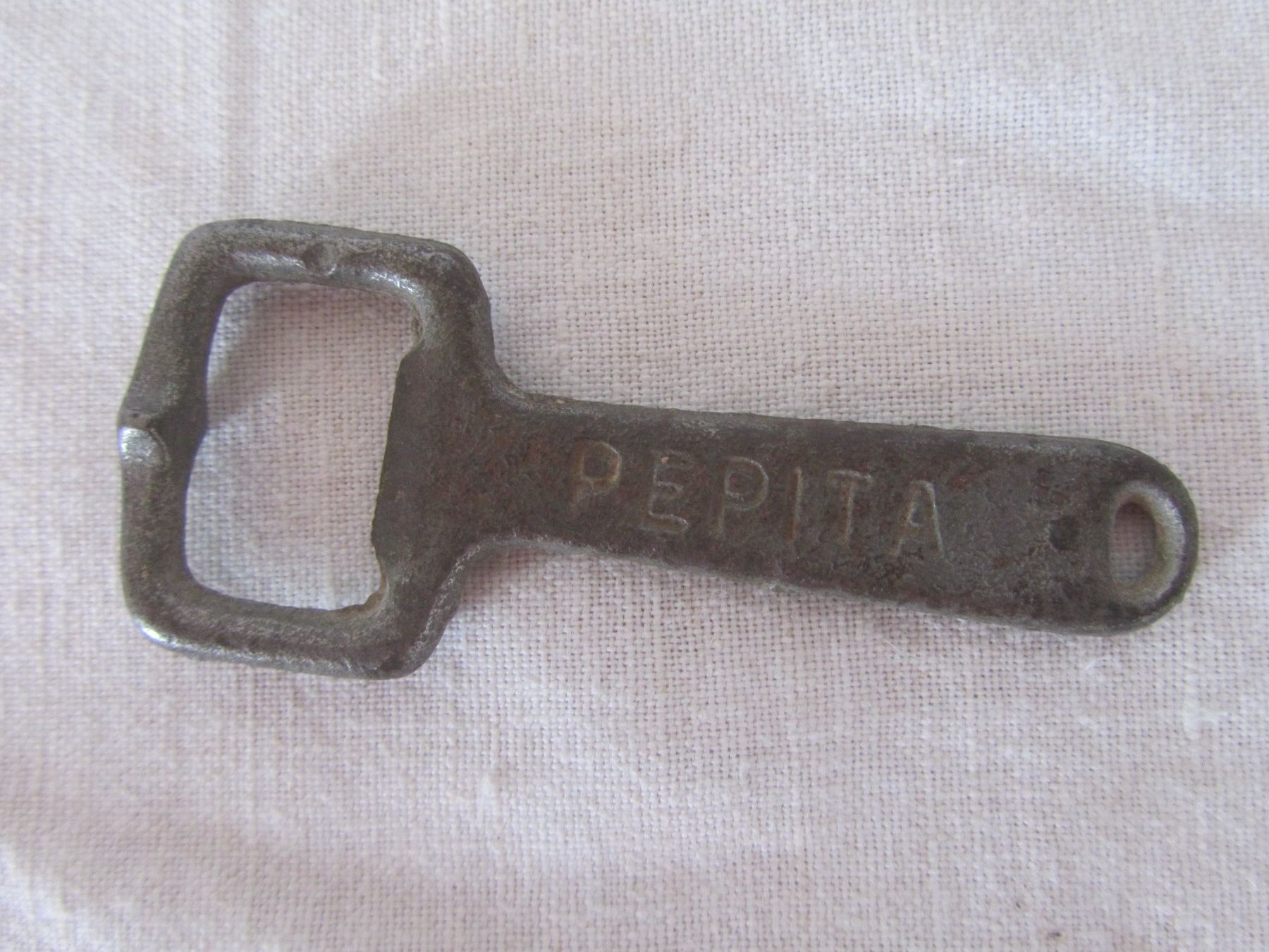Elettrodomestici da cucina: Vintage Flaschenöffner "Pepita" oder "Eptinger", selten – Usato da Seengen venduto da mikelele