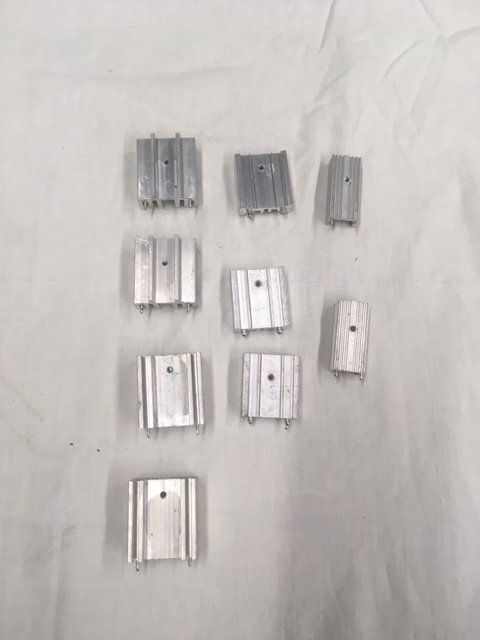 10 Stück Aluminium-Kühlkörper 40x40x11 Mm – Für Leiterplatten, ICs Und Elektronische Bauteile