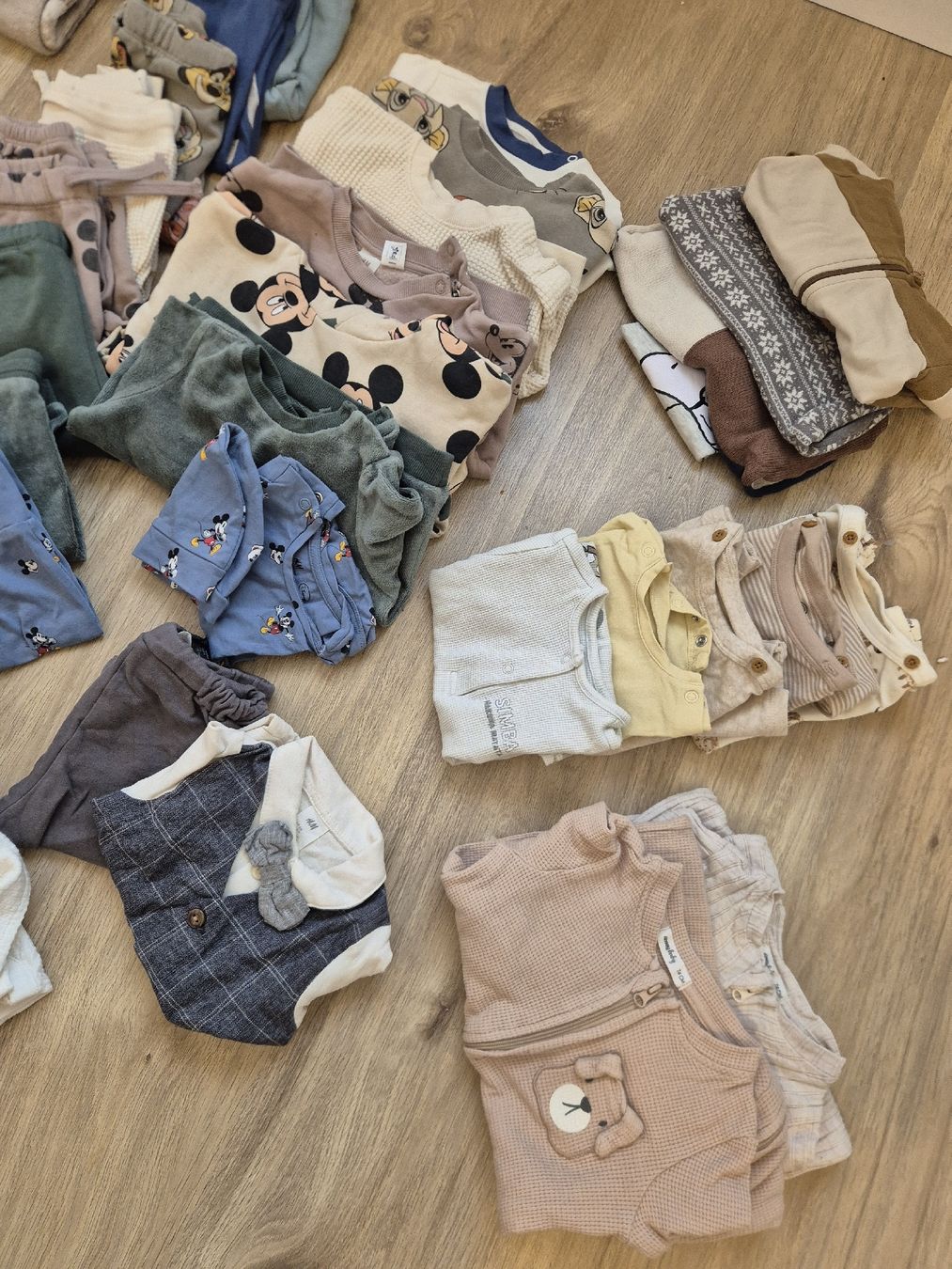 Lotti & Set di vestiti: 48-teiliges kleiderpaket grösse 68 – Usato da Regensdorf venduto da niikii7 3