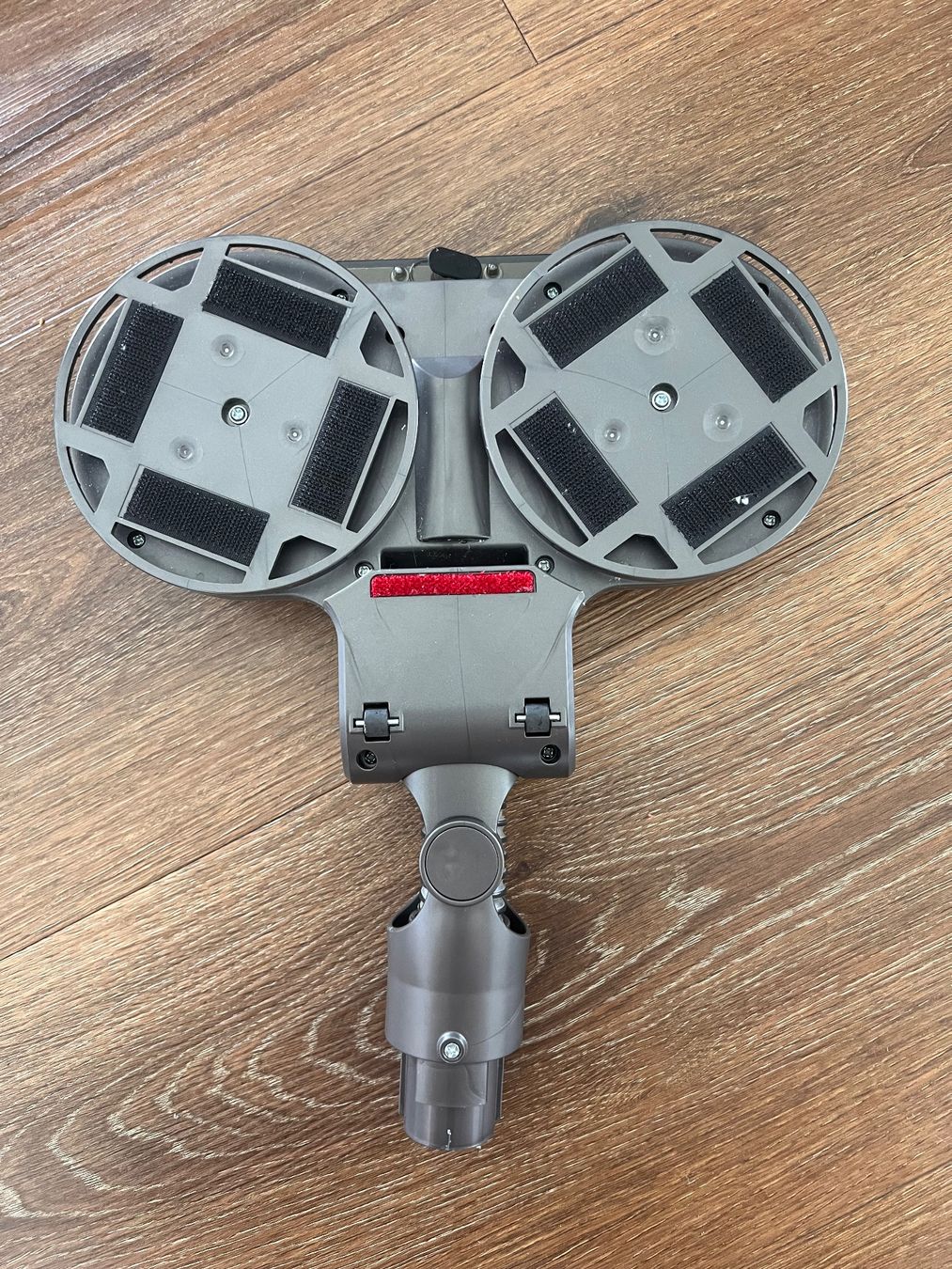 Dyson Aspirapolveri & Accessori: Dyson Wischaufsatz mit Wassertank inkl. 6 Mikrofaserpads – Usato da Zürich venduto da An_B 3