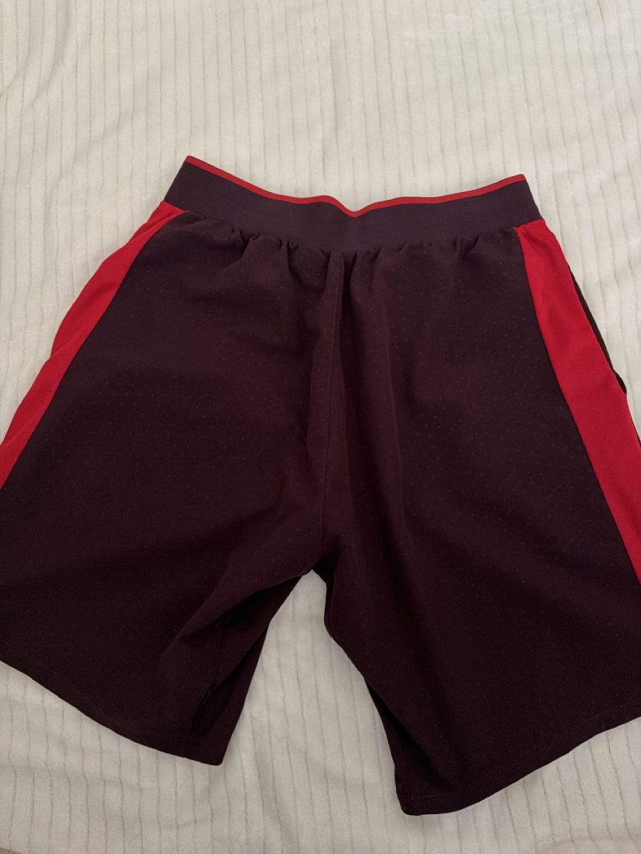 Adidas Hosen: Adidas Sporthose kurz Gr.S – Gebraucht aus Zürich von Richard_Sandy 1