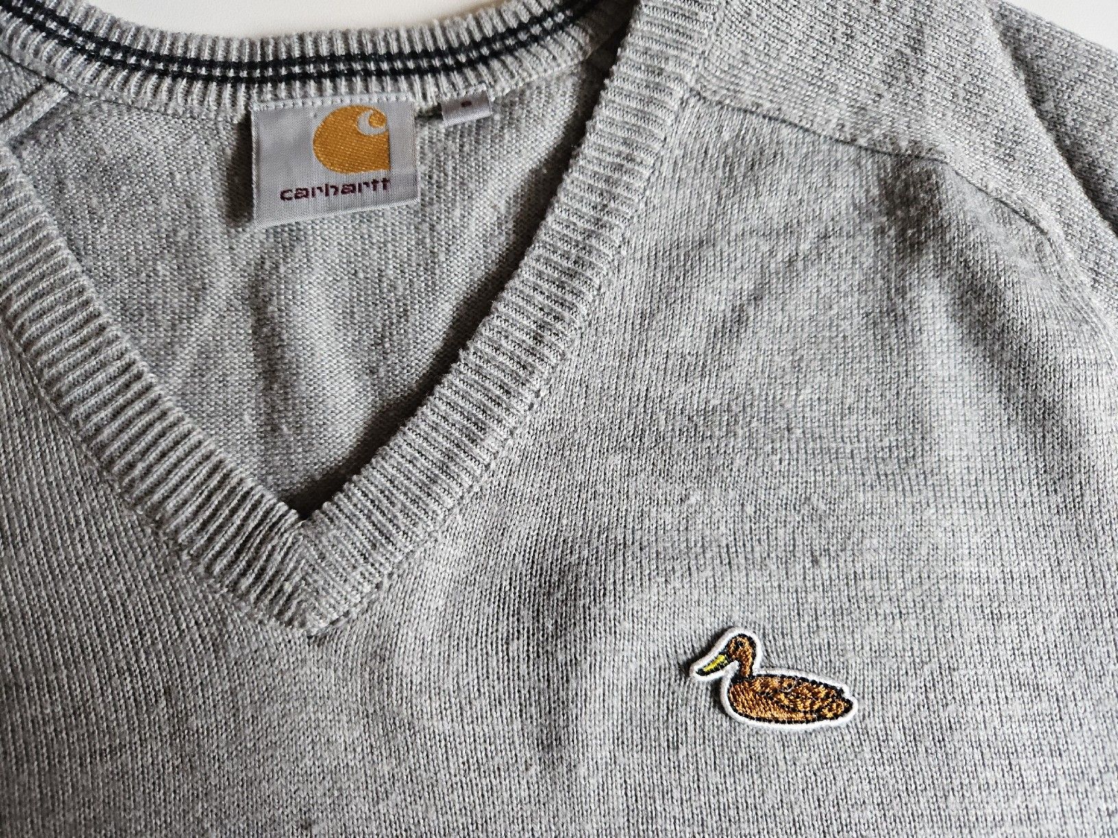 Carhartt Maglioni & Felpe: Carhartt V-Neck Pullover, Gr. S, Grau, Top Zustand – Usato da Aarau venduto da sportlerschoice 1