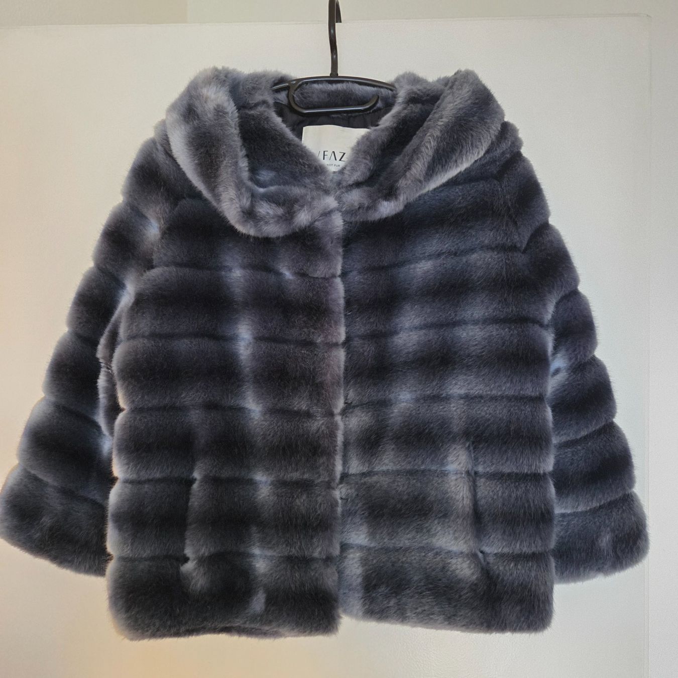 Giacche: FAZ NOT FUR veste short Swinger – Usato da Onex venduto da AF.