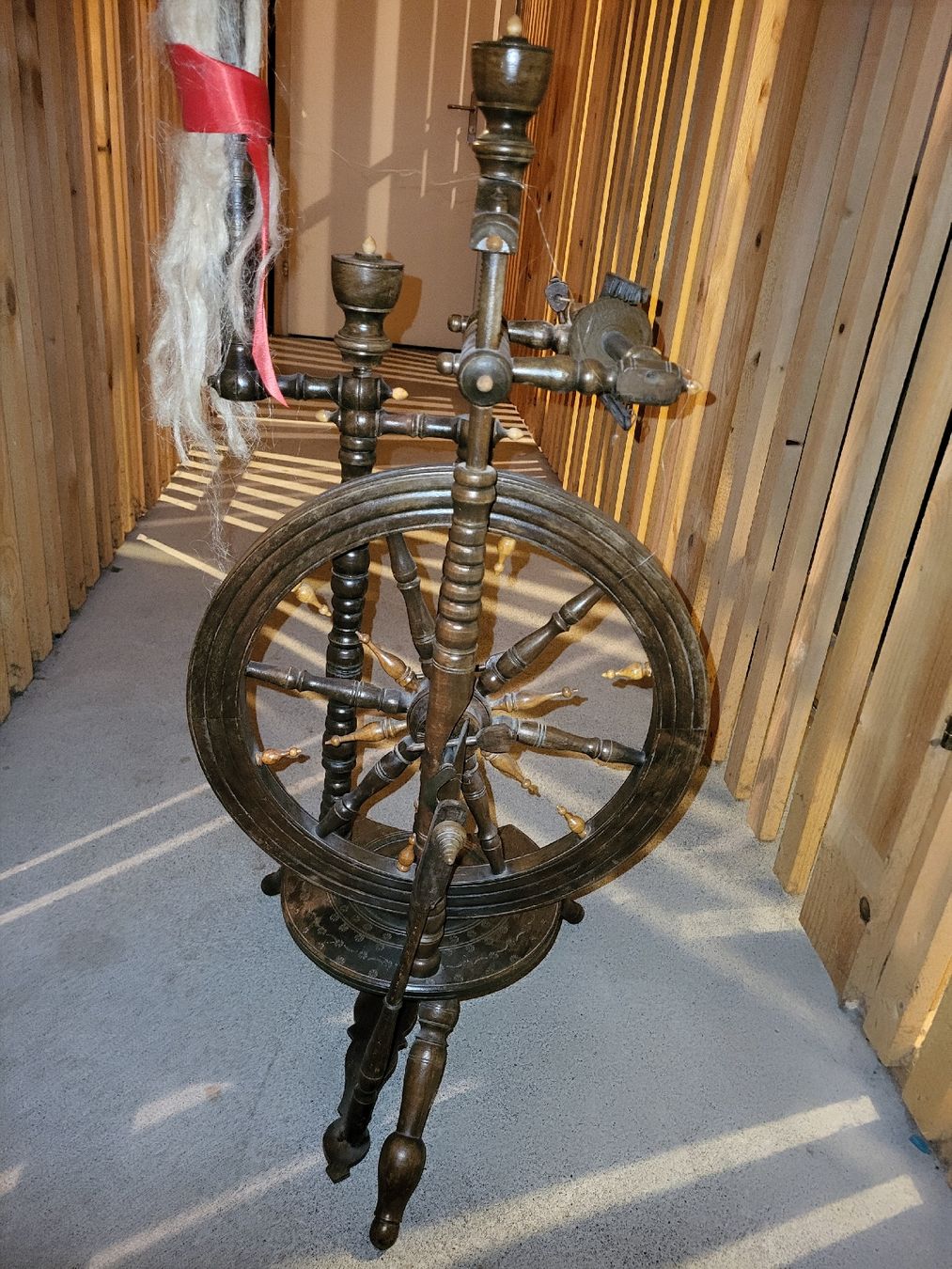 Spinnräder: Antikes Spinnrad – Gebraucht aus Suhr von lul_87gh 4