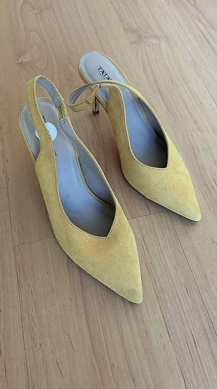 Chaussures femmes: Pumps Gelb / Slingback Pumps 40 – D'occasion à Neuheim par Vinn