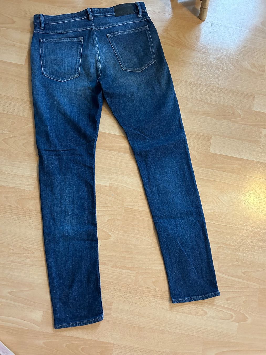 Closed Jeans: Jeans Closed  dunkelblau Grösse 33, Länge 32 – Usato da Niederglatt ZH venduto da Julia_4 5