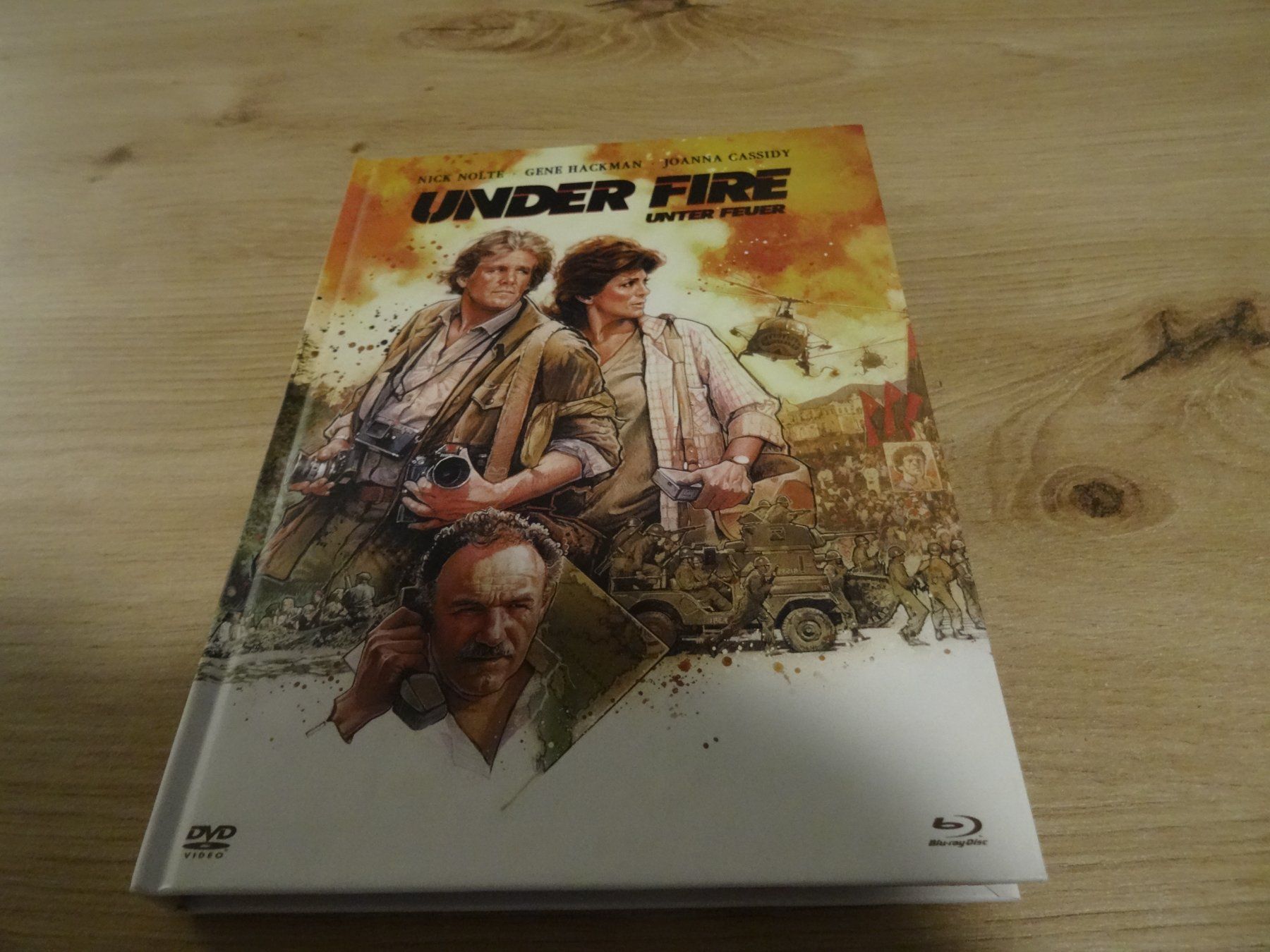 Tutti i DVDs: Under Fire Unter Feuer MEDIABOK DVD BLU-RAY – Usato da Olten venduto da Disc-Verkauf