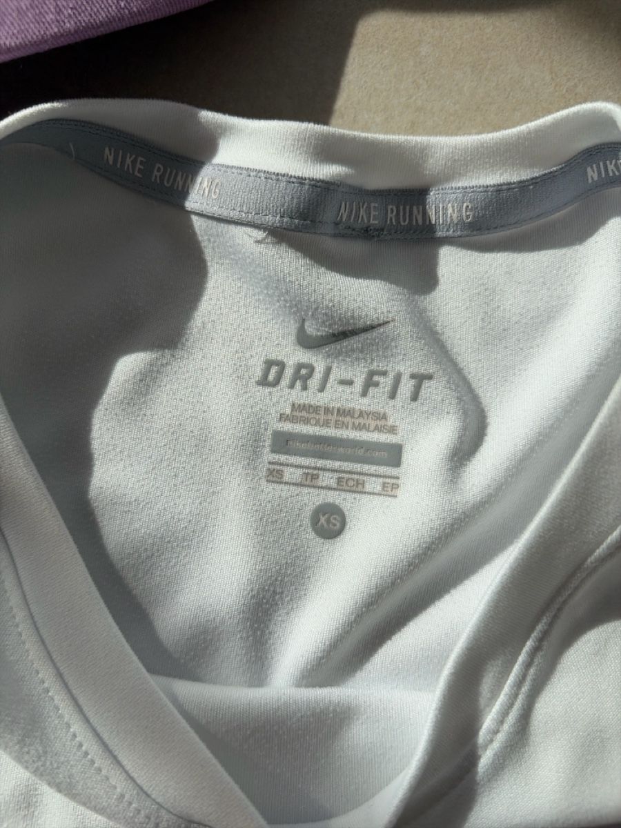 Nike Lotti di vestiti: Nike Sport -Set XS – Usato da Meierskappel venduto da Coke 4
