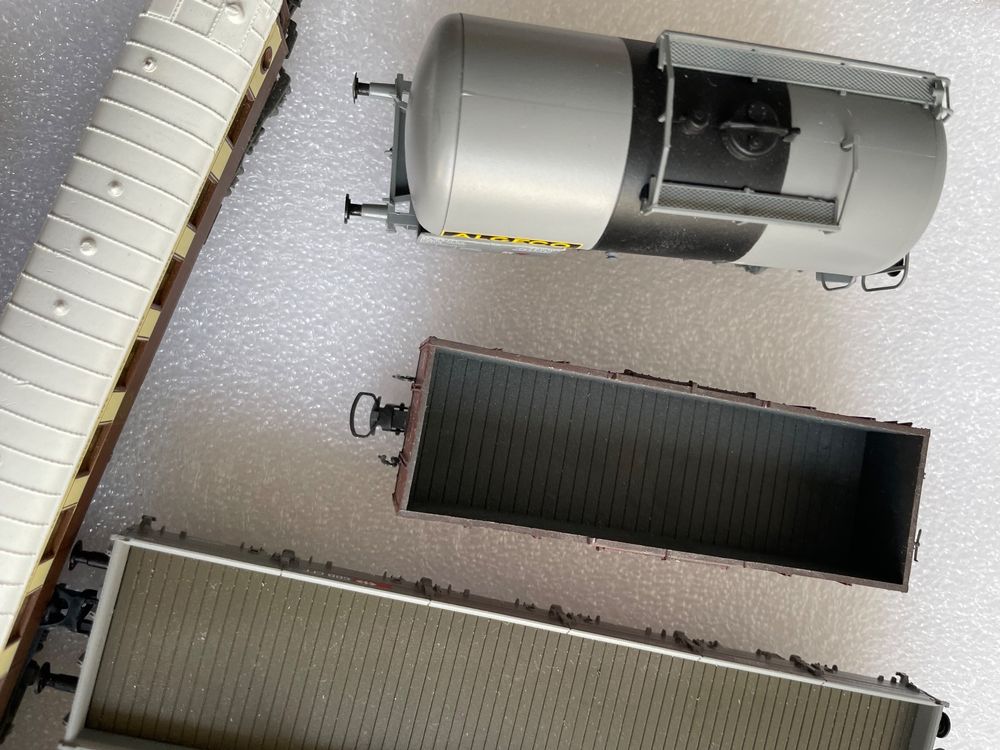 Outland Models Frachtcontainer Z-Skala – 2 Stück, Braun, 56 Mm, 3D-gedruckt
