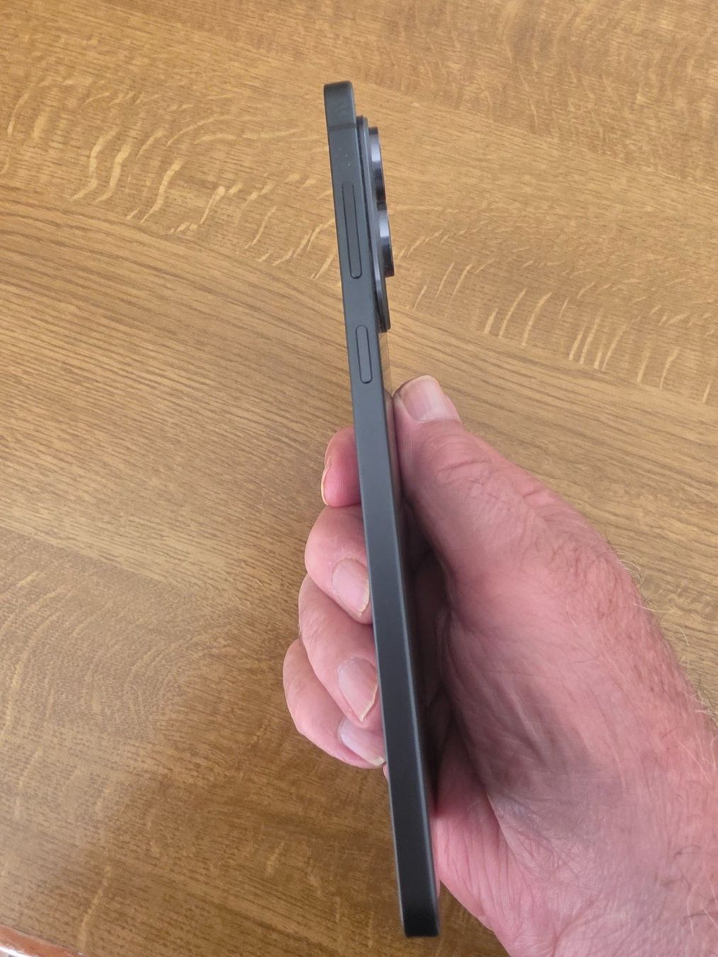Samsung Portables: Galaxy S25 Edge 256GB Titanium Jetblack – D'occasion à Schüpfen par buben 5