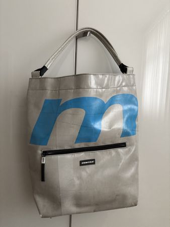 Freitag Tasche hellgrau blau Modell Betty 