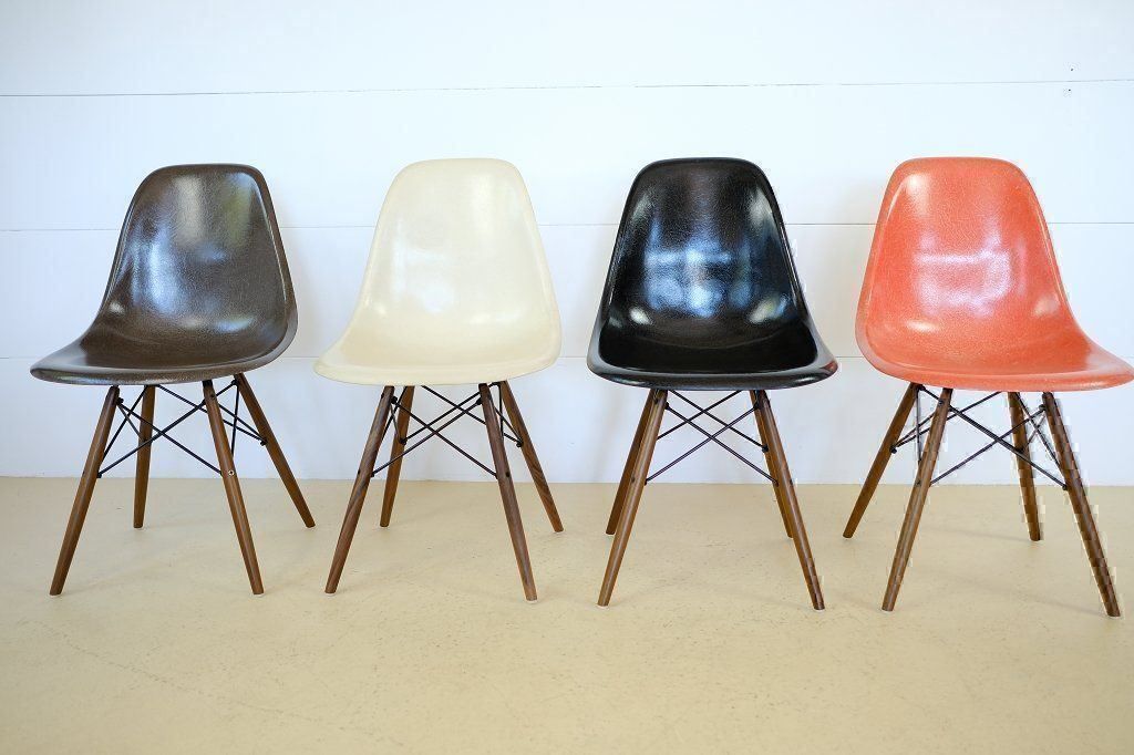 Herman Miller Sedie: Eames Fiberglas Stühle, Hermann Miller – Usato da Meinisberg venduto da atelier_TILIJA 2