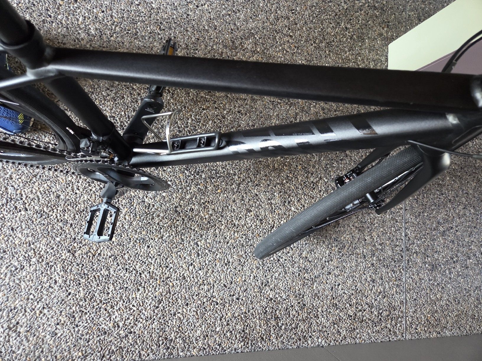 Canyon Velos: Canyon Roadlite WMN AL SL 8.0 – Gebraucht aus Ammerzwil BE von lachaise 7