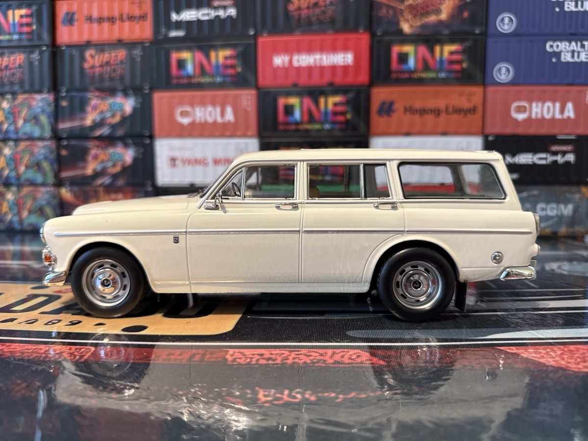 Volvo Modellini d'auto:  Volvo Kombi 1:18  – Nuovo (secondo la descrizione) da Basel venduto da Zomeg 3