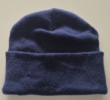 Warme, dunkelblaue Wintermuetze fuer kalte Tage - Neuwertig!