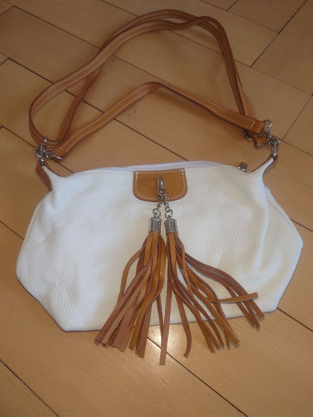 Borse da donna: LEDER TASCHE FRANSEN -NEU – Nuovo (secondo la descrizione) da Baden venduto da agora_newgeneration