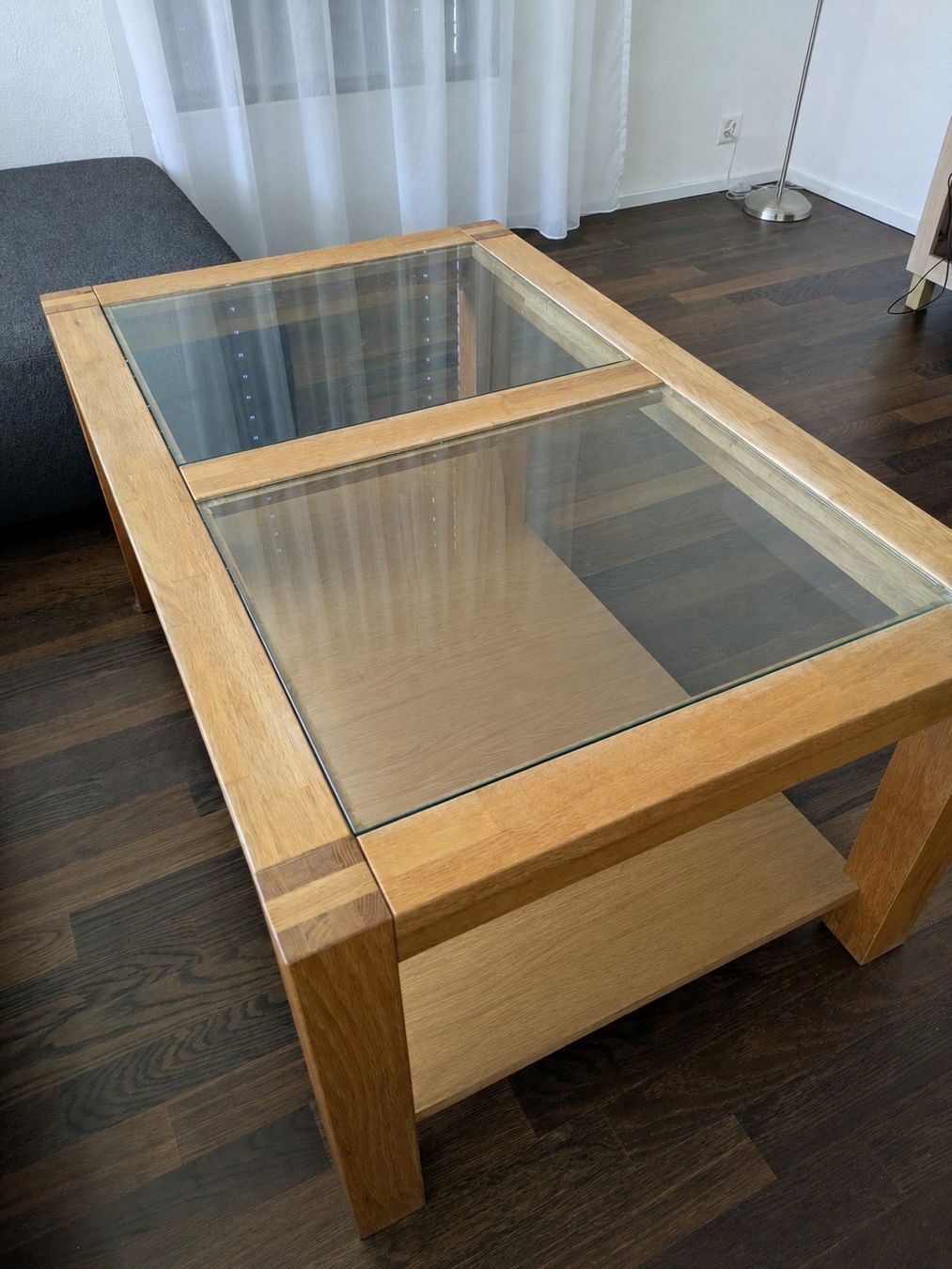 Tavoli: Couchtisch mit Ablage – Usato da Schmitten FR venduto da rem_bs2x