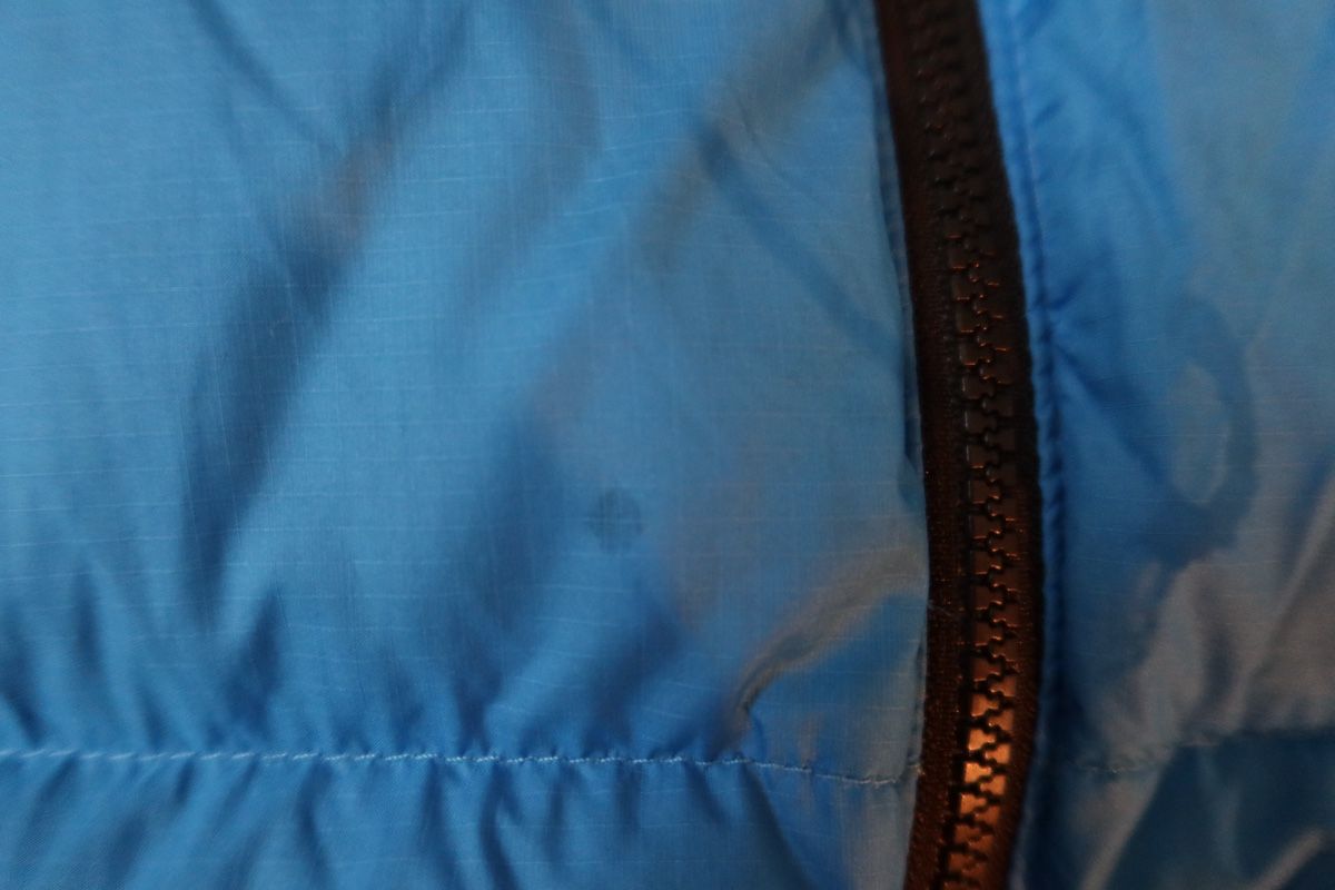 North Face Giacche: The North Face Daunenjacke blau Grösse S mit Flecken – Usato da Zollikerberg venduto da fla_xk5r 2