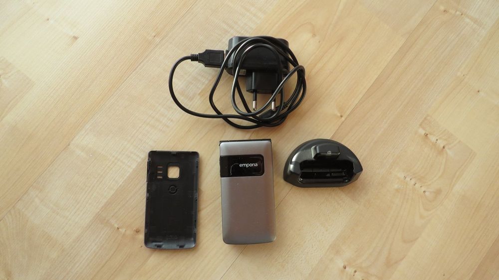 Caseroxx Smartphone Chargeur Pour Emporia FLIPbasic Mini USB