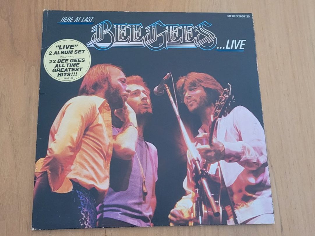 Vinyles: DLP Bee Gees – D'occasion à Martigny par MZ-67