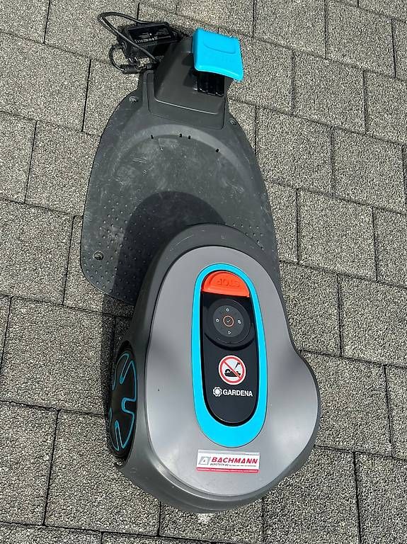 Gardena Tagliaerba: Gardena Sileno minimo, Rasenroboter – Usato da Benzenschwil venduto da rubachCH 1