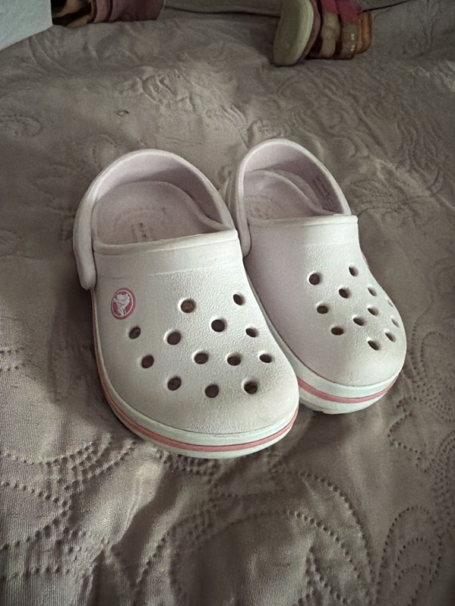 Crocs Scarpe per ragazzi: Crocs Gr.22 – Usato da Berneck venduto da les_jh5r