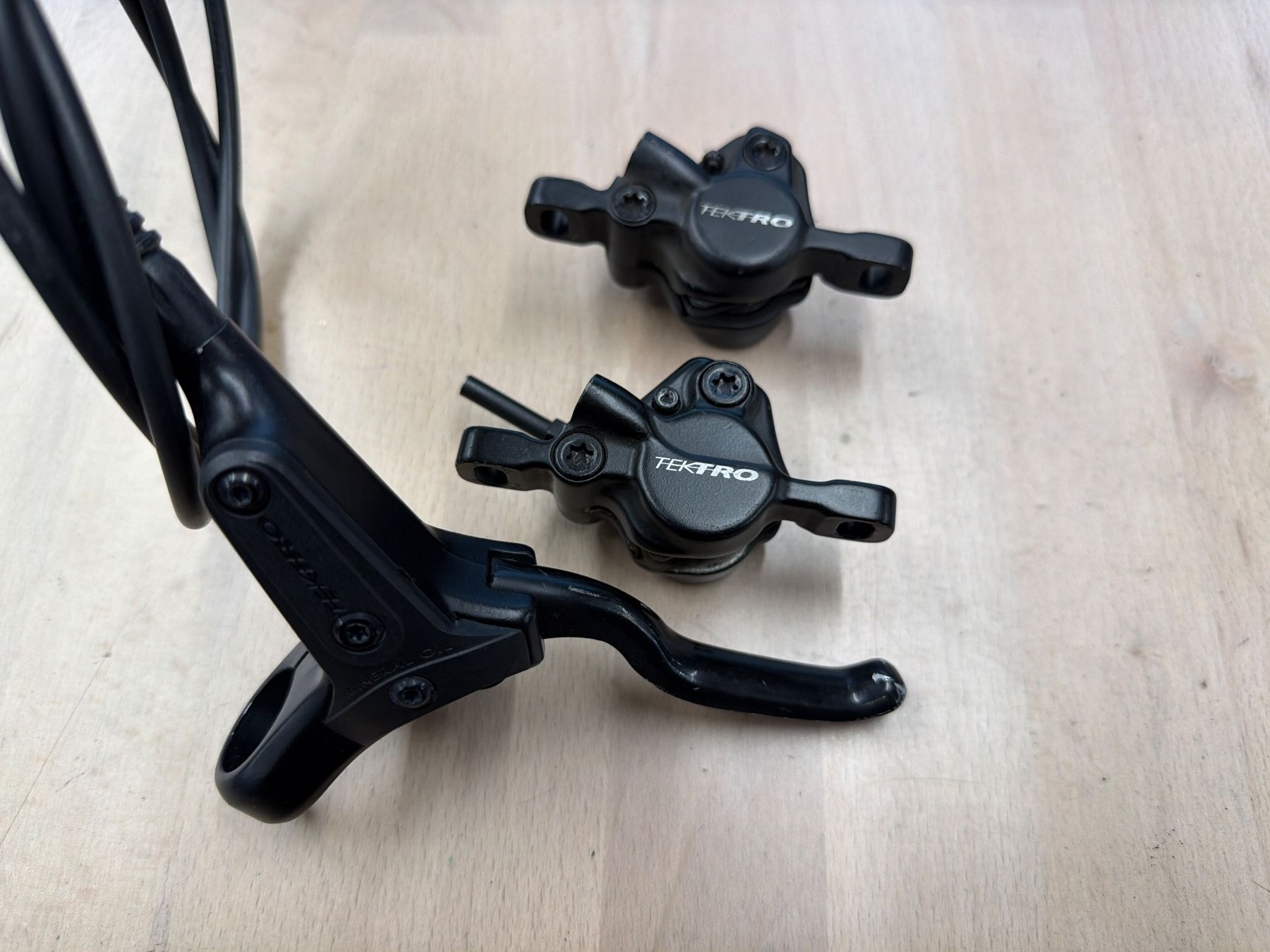 Pezzi di ricambio: Tektro Bremshebel und 2x Bremssattel – Usato da Basel venduto da BICICLETTISTA