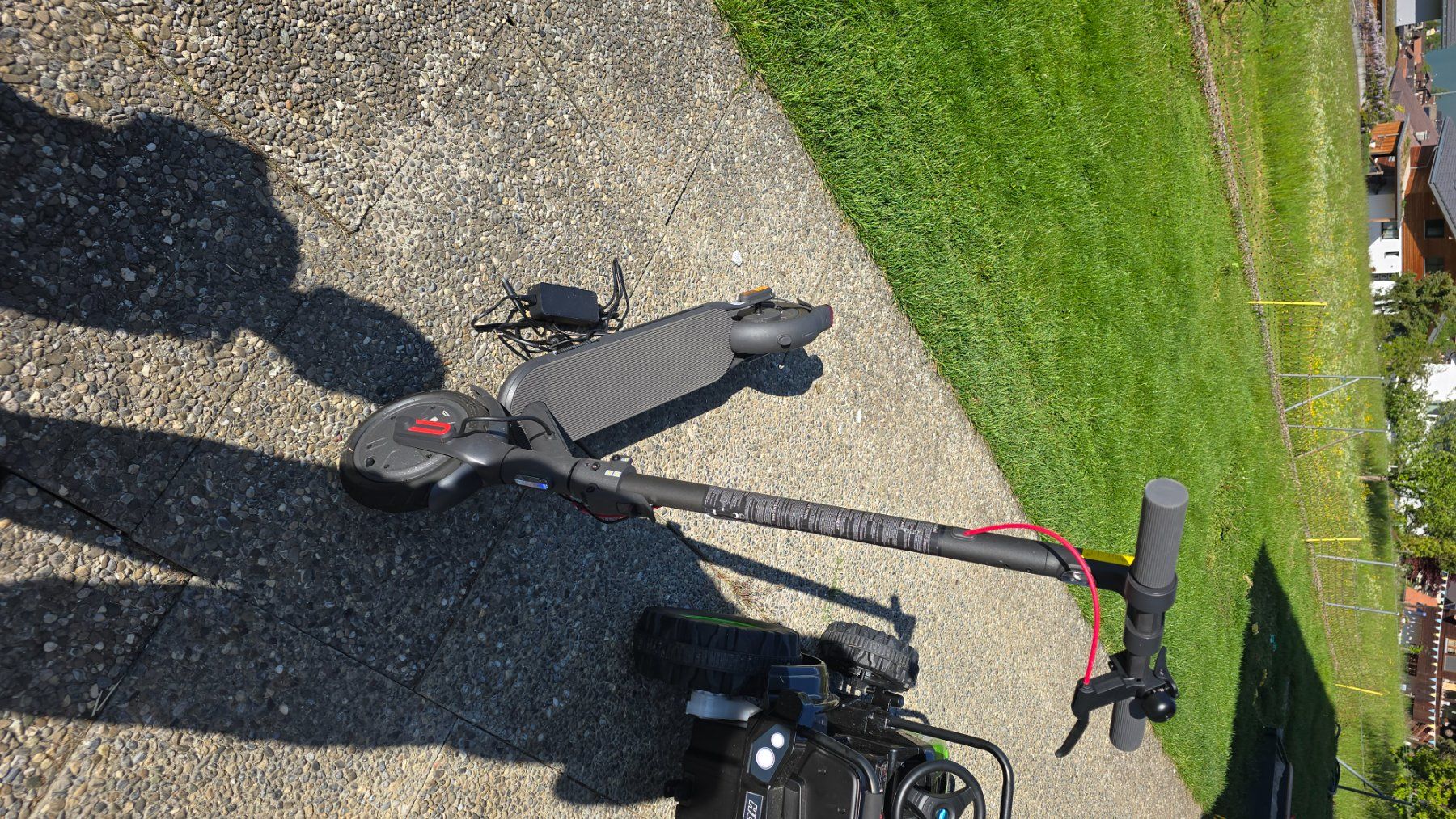 Xiaomi Kickboard: Xiaomi Electric Scooter 4 Lite – Usato da Brienz BE venduto da jdwuergskin 1