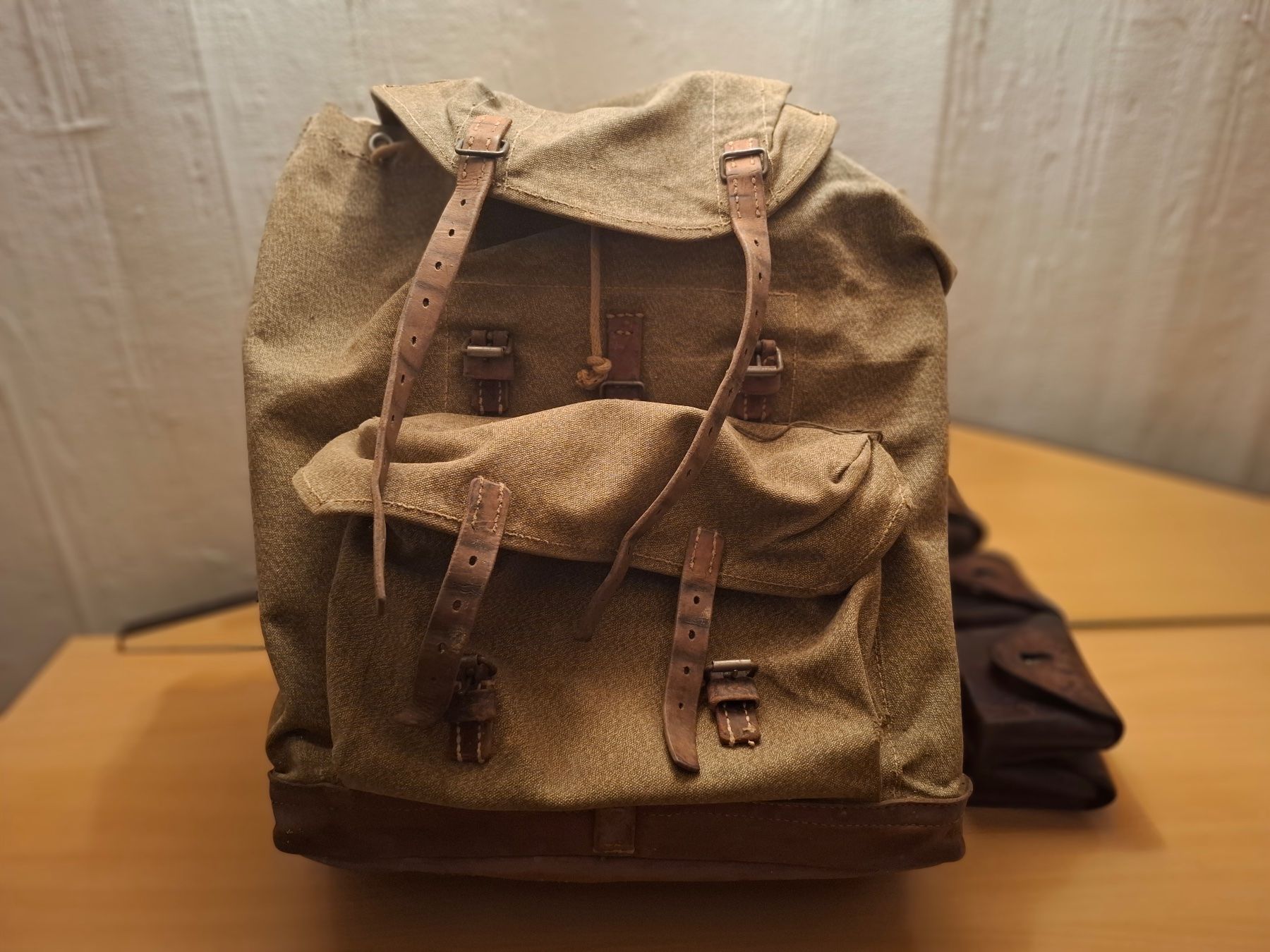 Zaini: Sac à dos / Armée Suisse – Usato da Bonfol venduto da sch_qy5d